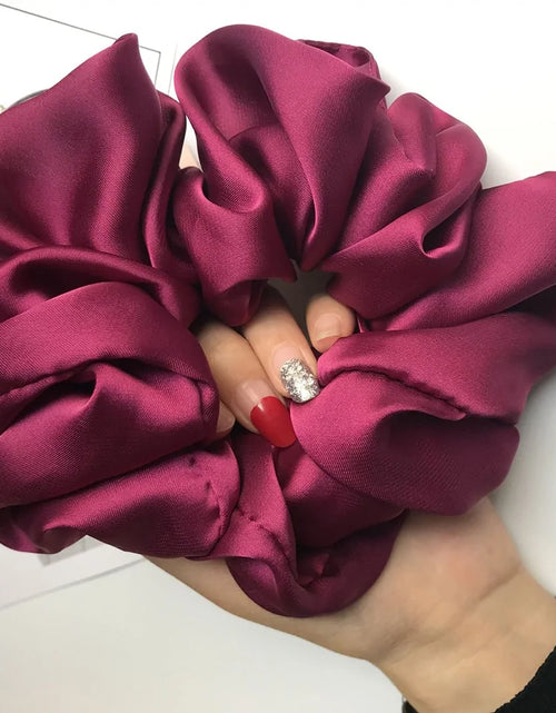 Load image into Gallery viewer, Oversized Hair Scrunchies For Women
