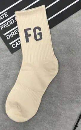 Load image into Gallery viewer, Casual Men and Women Luxury Socks
