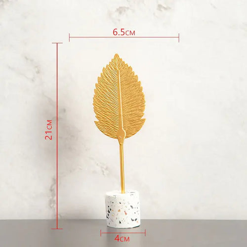 Load image into Gallery viewer, Nordic Gold Ginkgo  Leaves Sculpture
