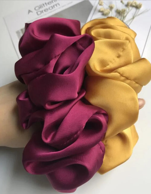 Load image into Gallery viewer, Oversized Hair Scrunchies For Women
