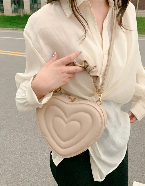 Load image into Gallery viewer, Fashion Love Heart Shape Shoulder Bag Small Handbags Designer Crossbody Bags for Women Solid Pu Leather Top Handle Bag
